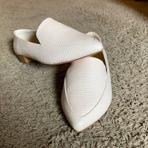 White flats for plus size